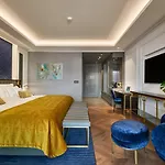 Ikador Luxury Boutique & 5*