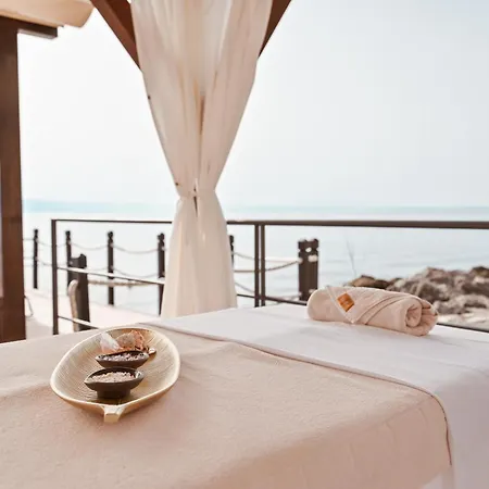 Ikador Luxury Boutique & Hotell 5*