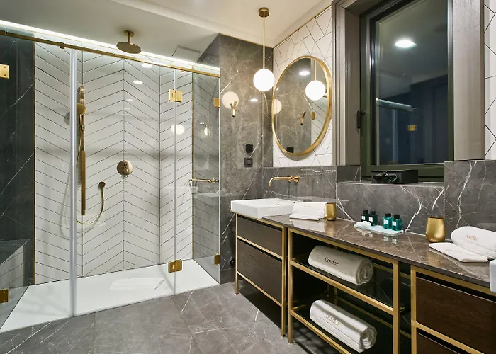 Ikador Luxury Boutique & 5*