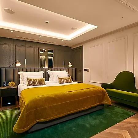 Ikador Luxury Boutique &