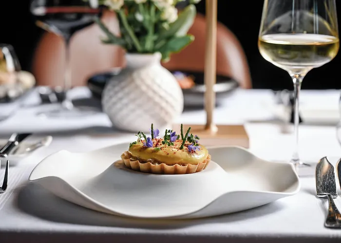 Ikador Luxury Boutique & 5*