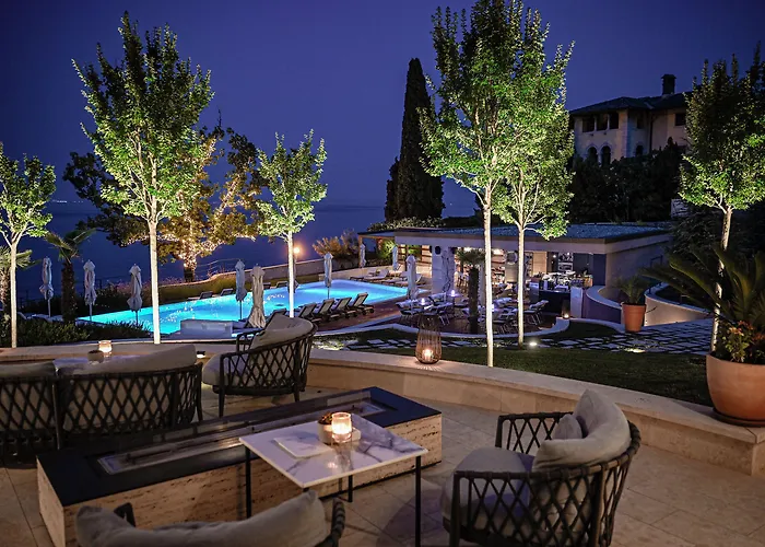 Ikador Luxury Boutique & 5*