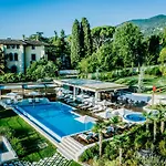 Ikador Luxury Boutique & 5*